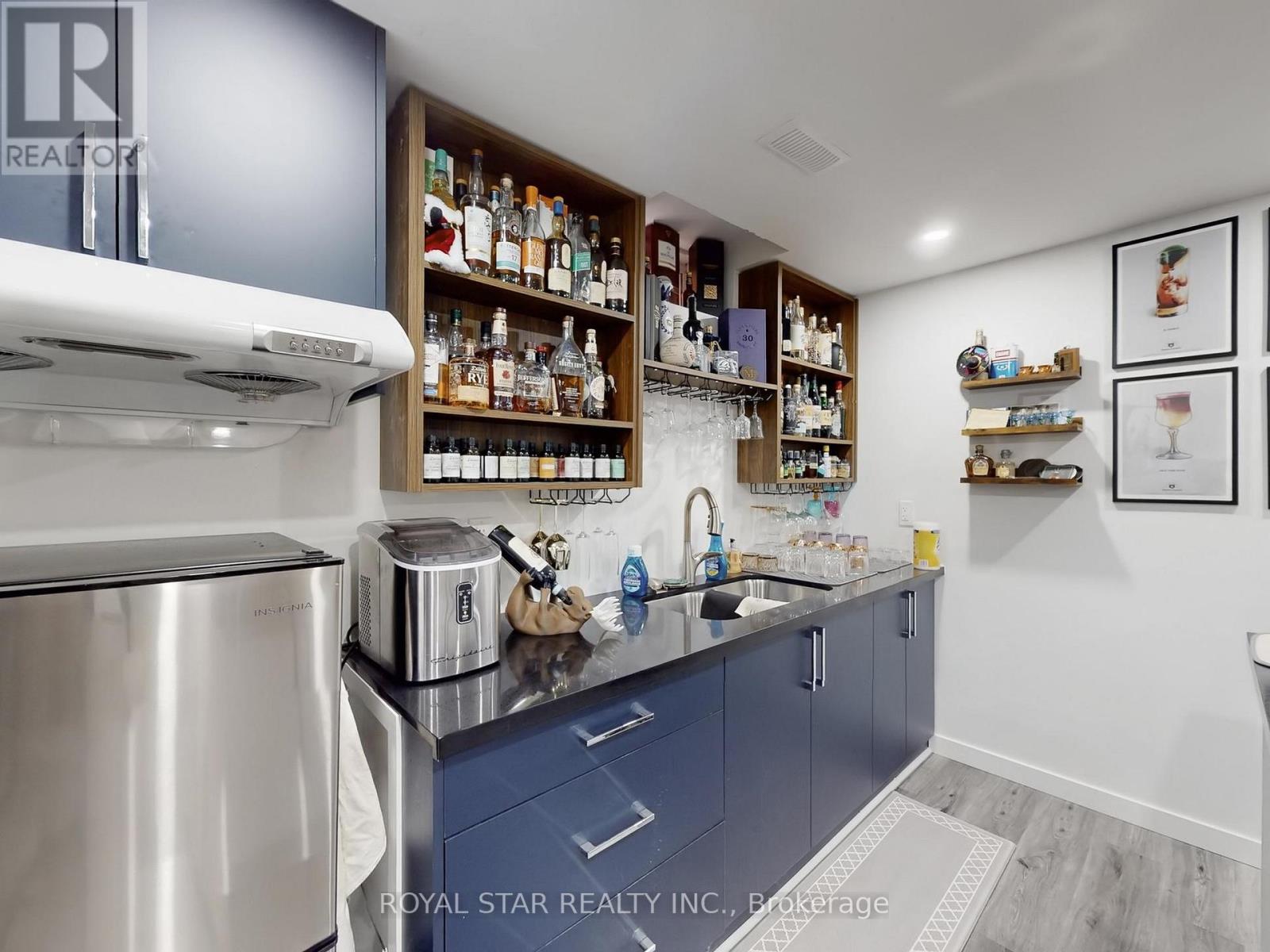 20 Walworth Street, Halton Hills, Ontario  L7G 0N5 - Photo 41 - W12920698