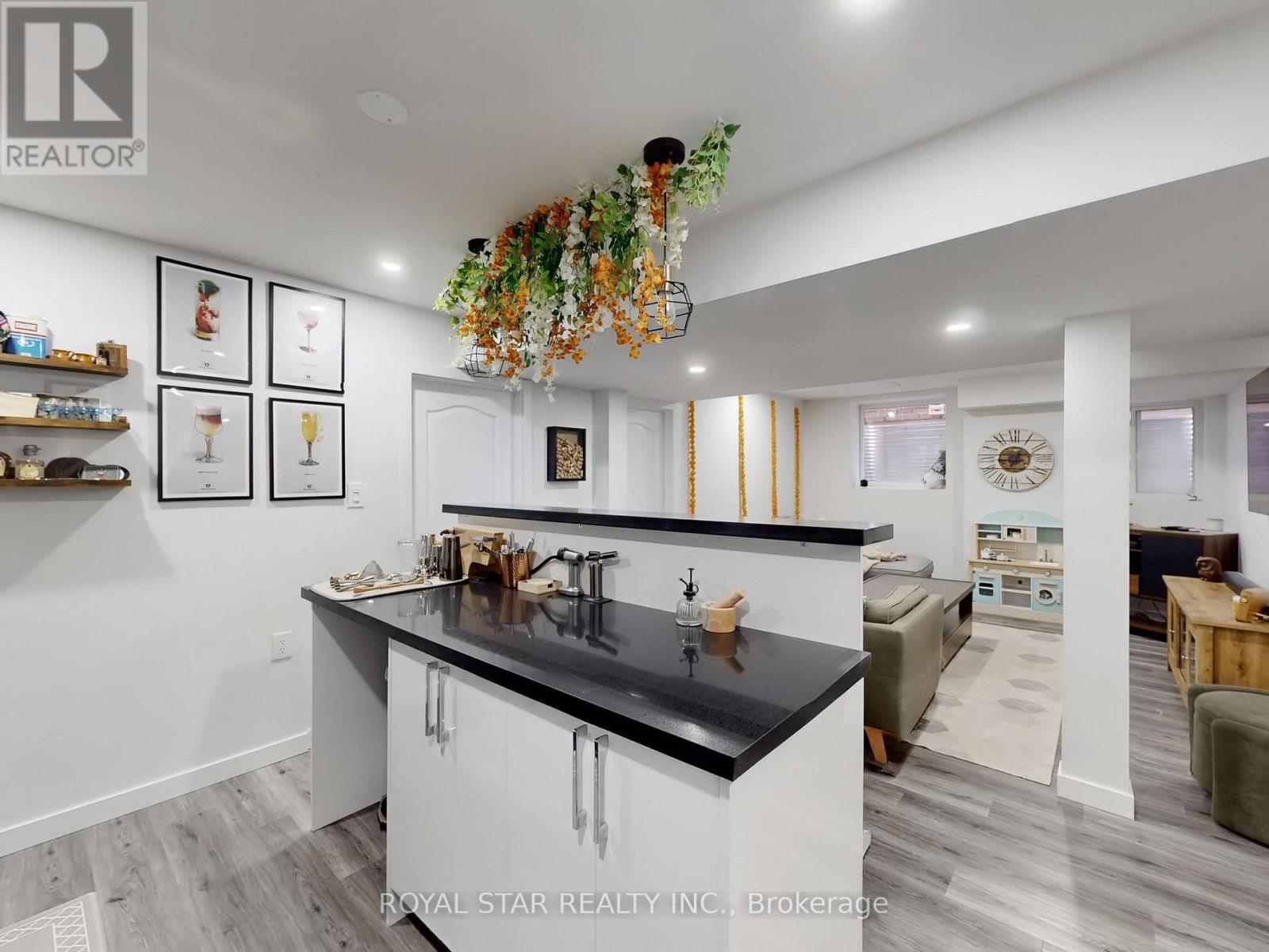 20 Walworth Street, Halton Hills, Ontario  L7G 0N5 - Photo 43 - W12920698