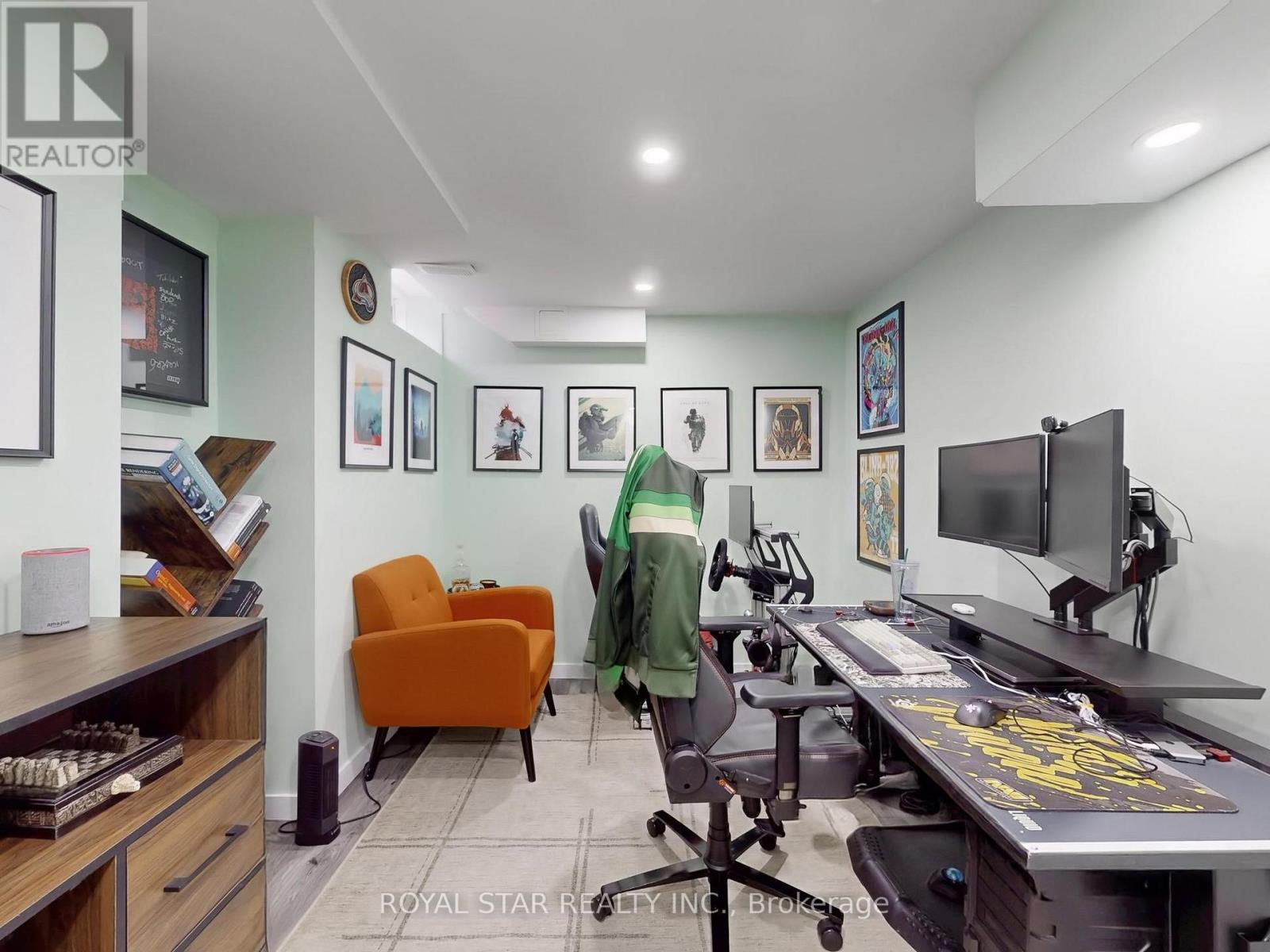 20 Walworth Street, Halton Hills, Ontario  L7G 0N5 - Photo 44 - W12920698