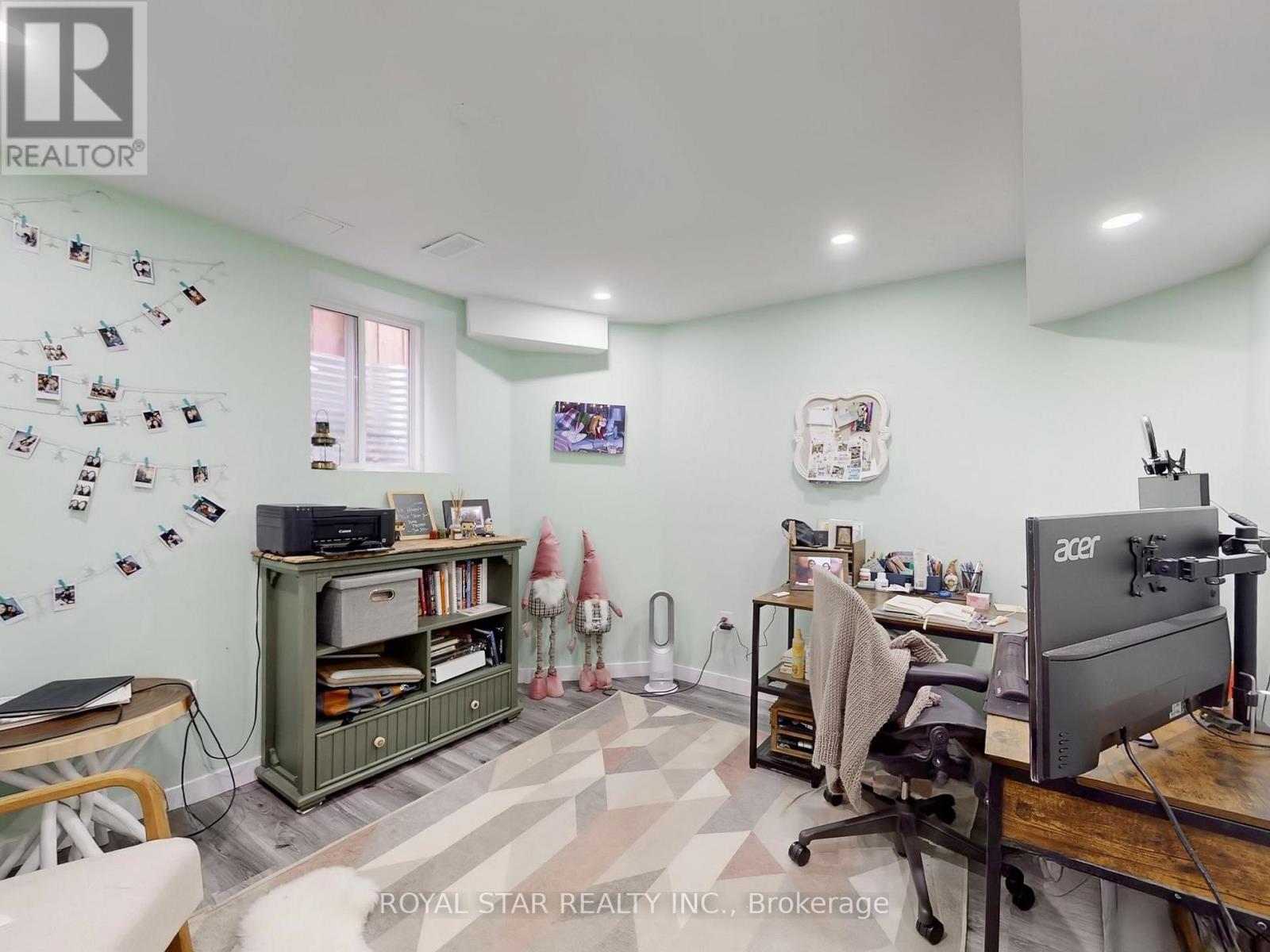 20 Walworth Street, Halton Hills, Ontario  L7G 0N5 - Photo 46 - W12920698