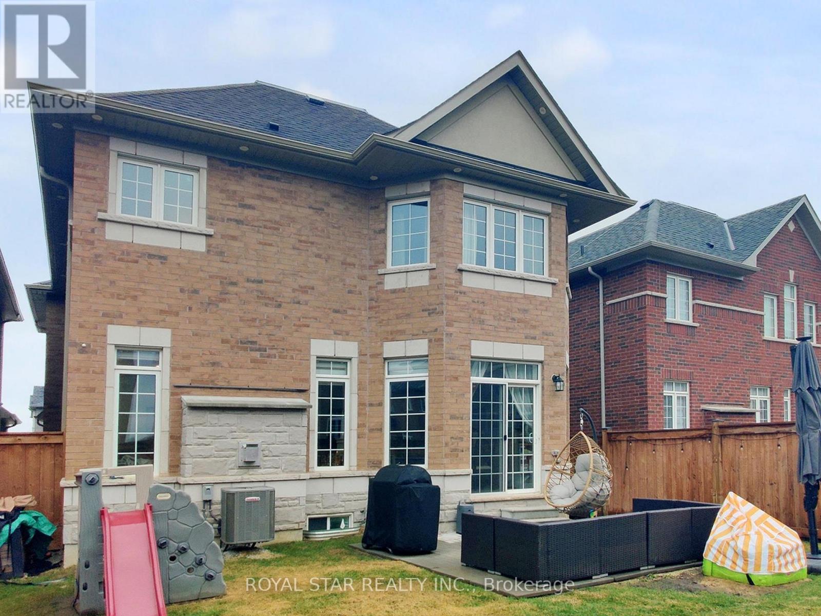 20 Walworth Street, Halton Hills, Ontario  L7G 0N5 - Photo 49 - W12920698