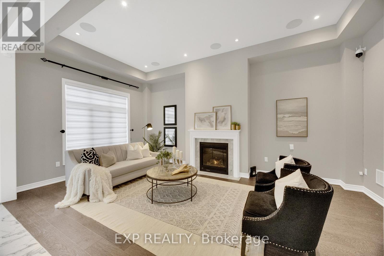 34 Carnegie Drive, Oakville, Ontario  L6H 0V8 - Photo 11 - W12920732