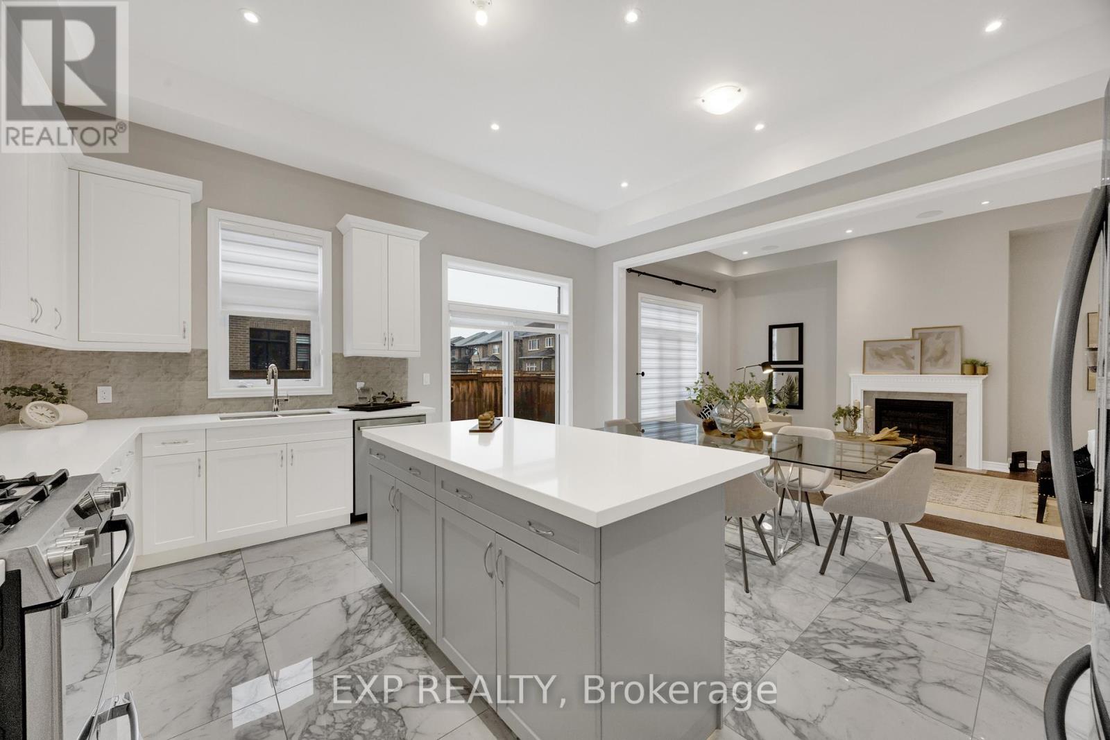 34 Carnegie Drive, Oakville, Ontario  L6H 0V8 - Photo 17 - W12920732