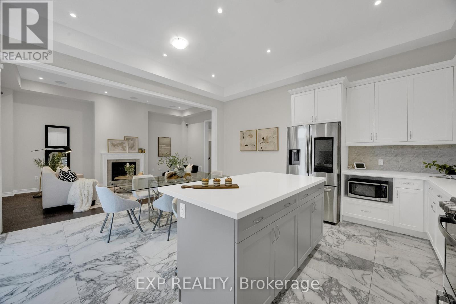 34 Carnegie Drive, Oakville, Ontario  L6H 0V8 - Photo 18 - W12920732