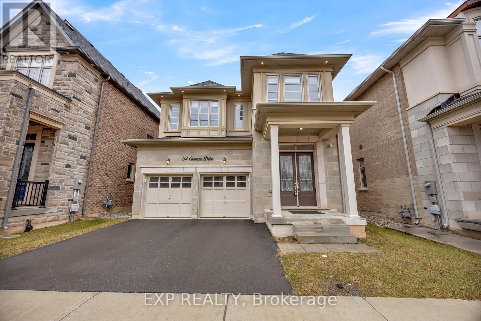 34 Carnegie Drive, Oakville, Ontario  L6H 0V8 - Photo 2 - W12920732