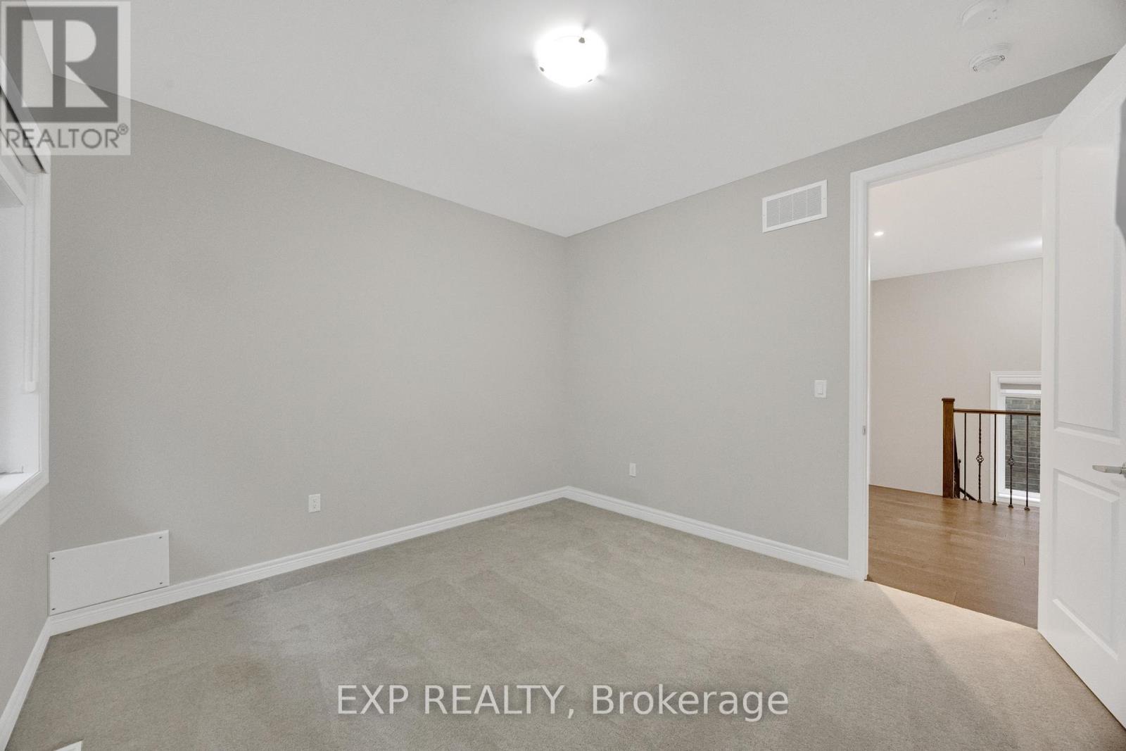 34 Carnegie Drive, Oakville, Ontario  L6H 0V8 - Photo 23 - W12920732