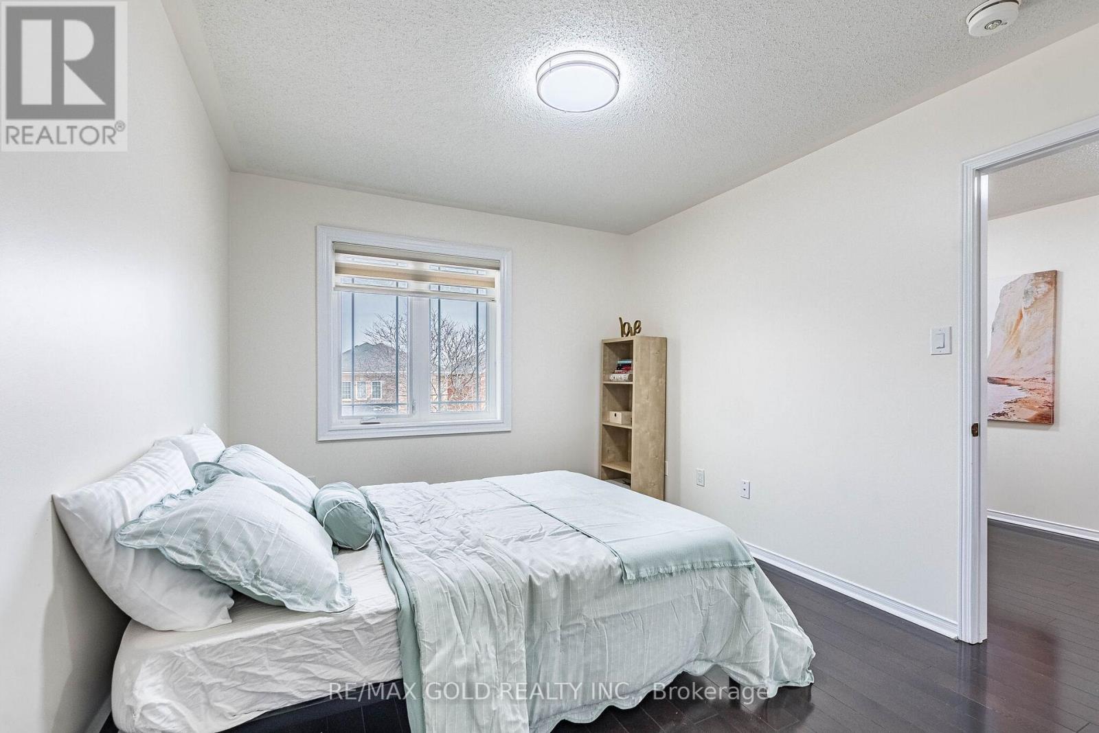 26 Waterdale Road, Brampton, Ontario  L7A 1S3 - Photo 36 - W12920754