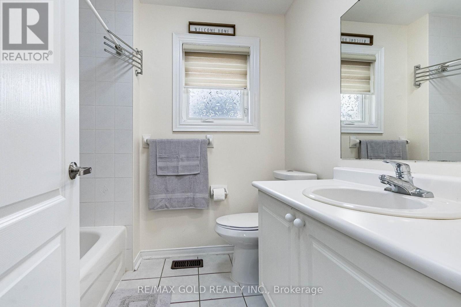 26 Waterdale Road, Brampton, Ontario  L7A 1S3 - Photo 38 - W12920754