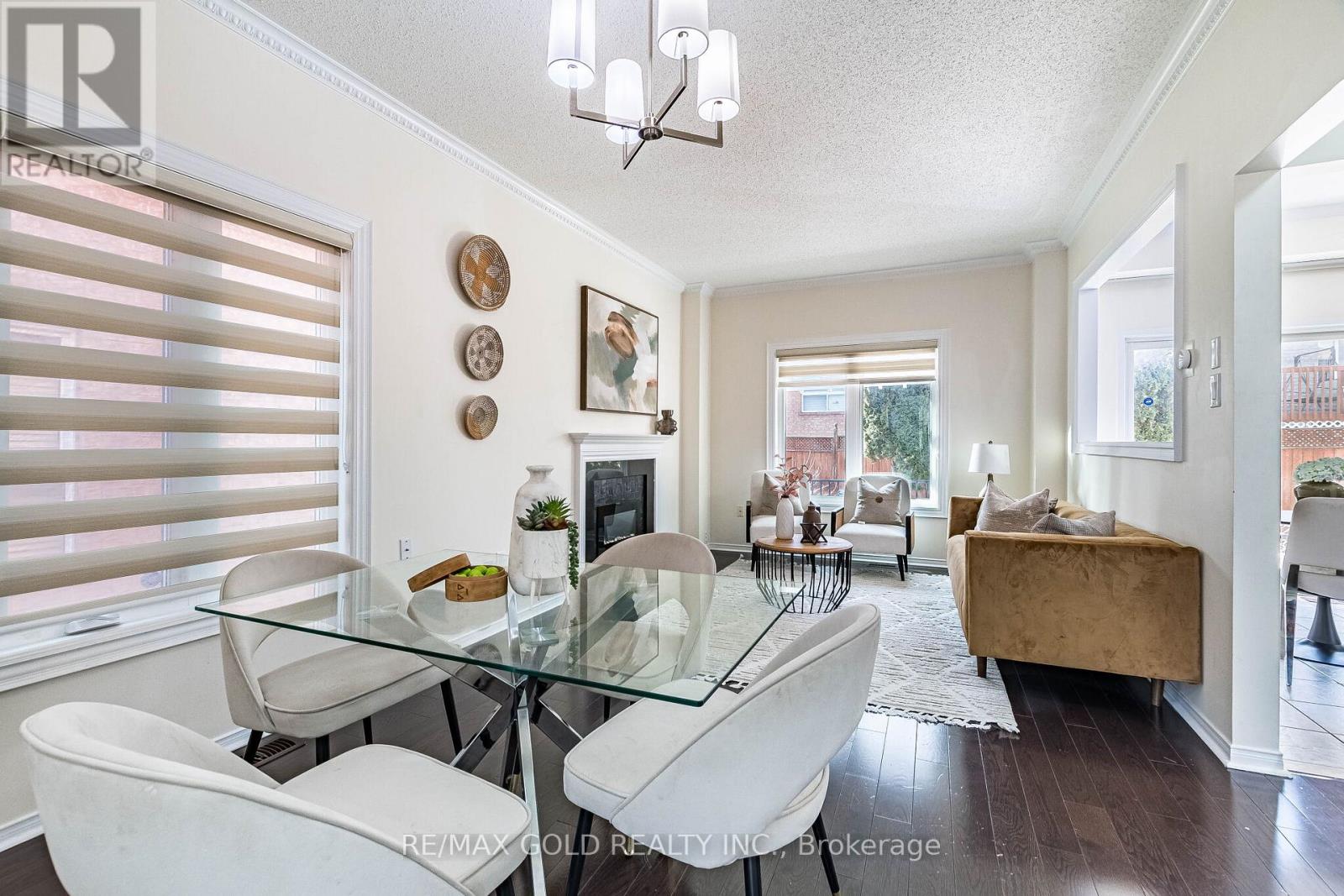 26 Waterdale Road, Brampton, Ontario  L7A 1S3 - Photo 6 - W12920754