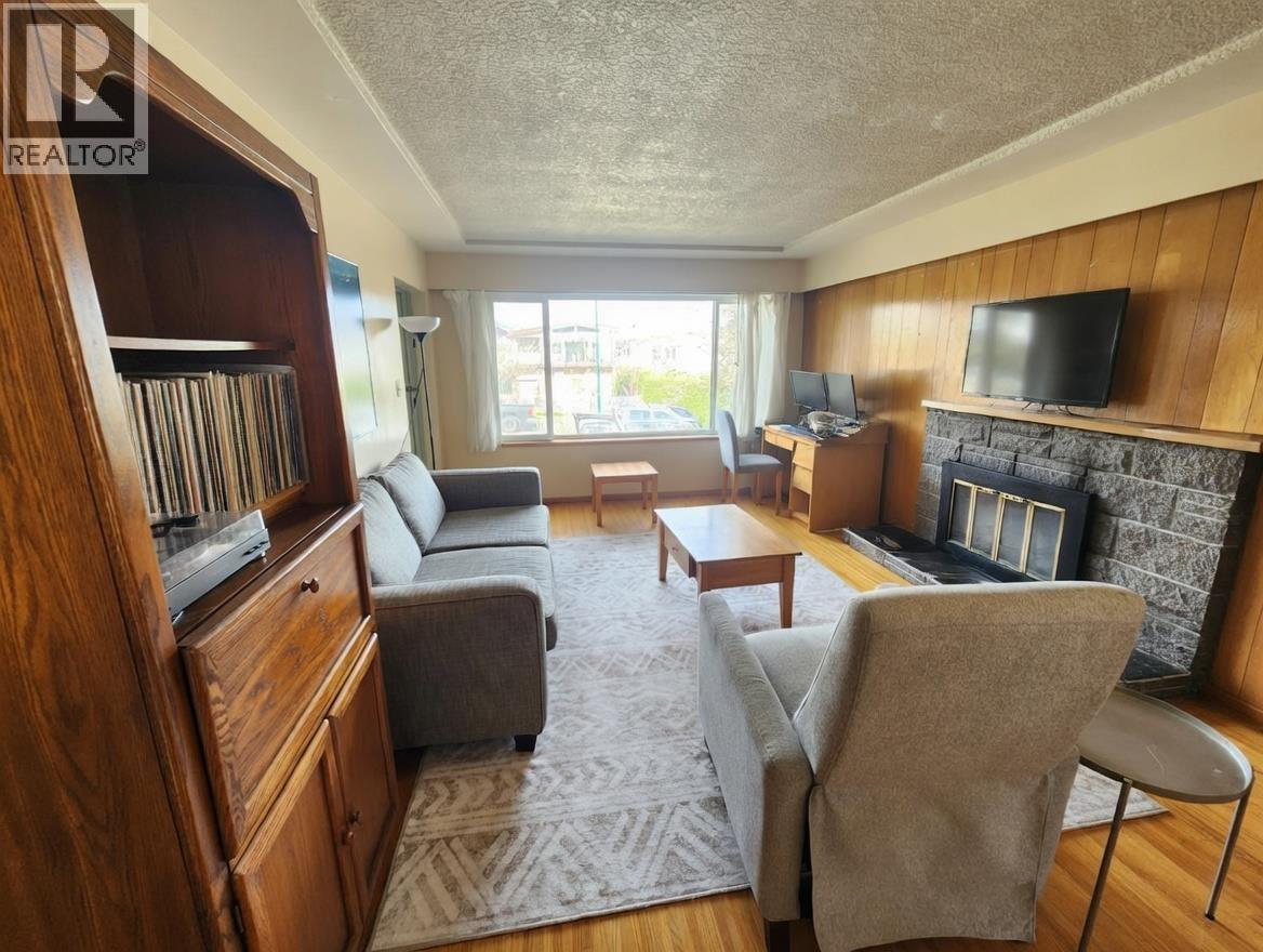 3312 Queens Avenue, Vancouver, British Columbia  V5R 4T8 - Photo 7 - R3100164