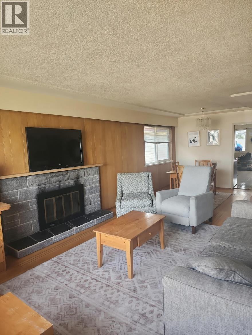 3312 Queens Avenue, Vancouver, British Columbia  V5R 4T8 - Photo 3 - R3100164