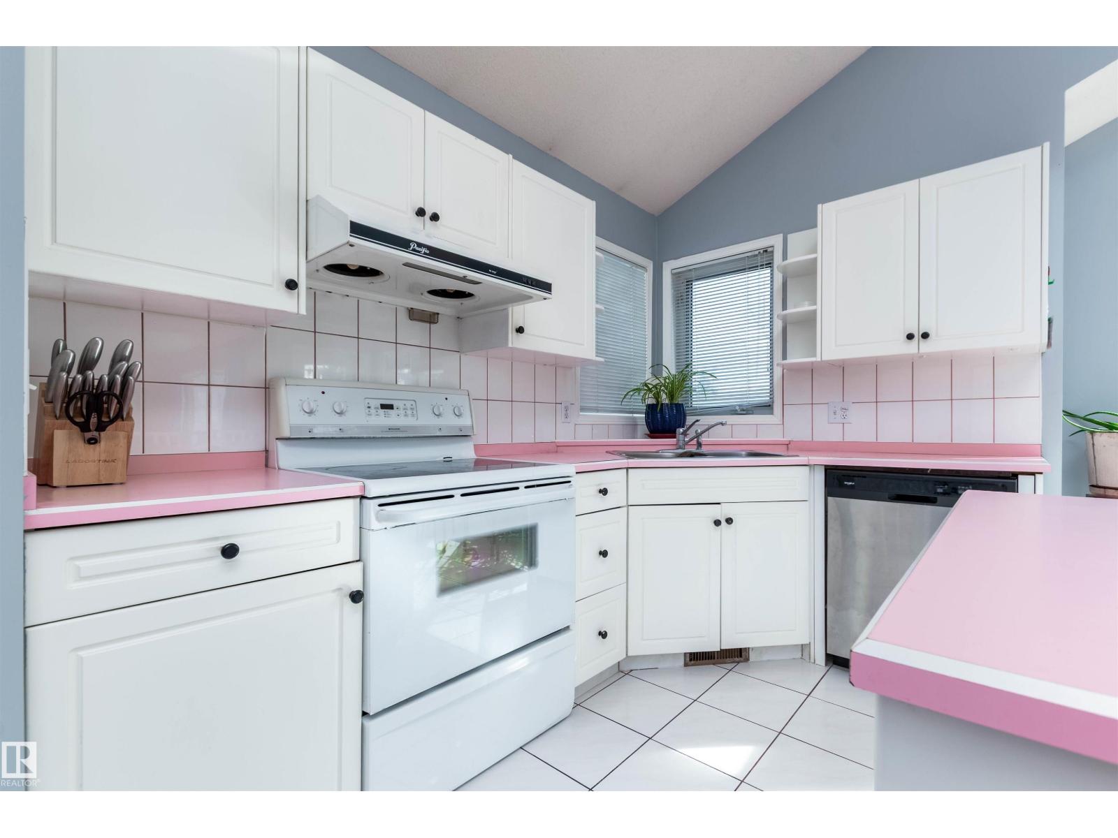 15707 67 St Nw, Edmonton, Alberta  T5Z 3A3 - Photo 11 - E4478997