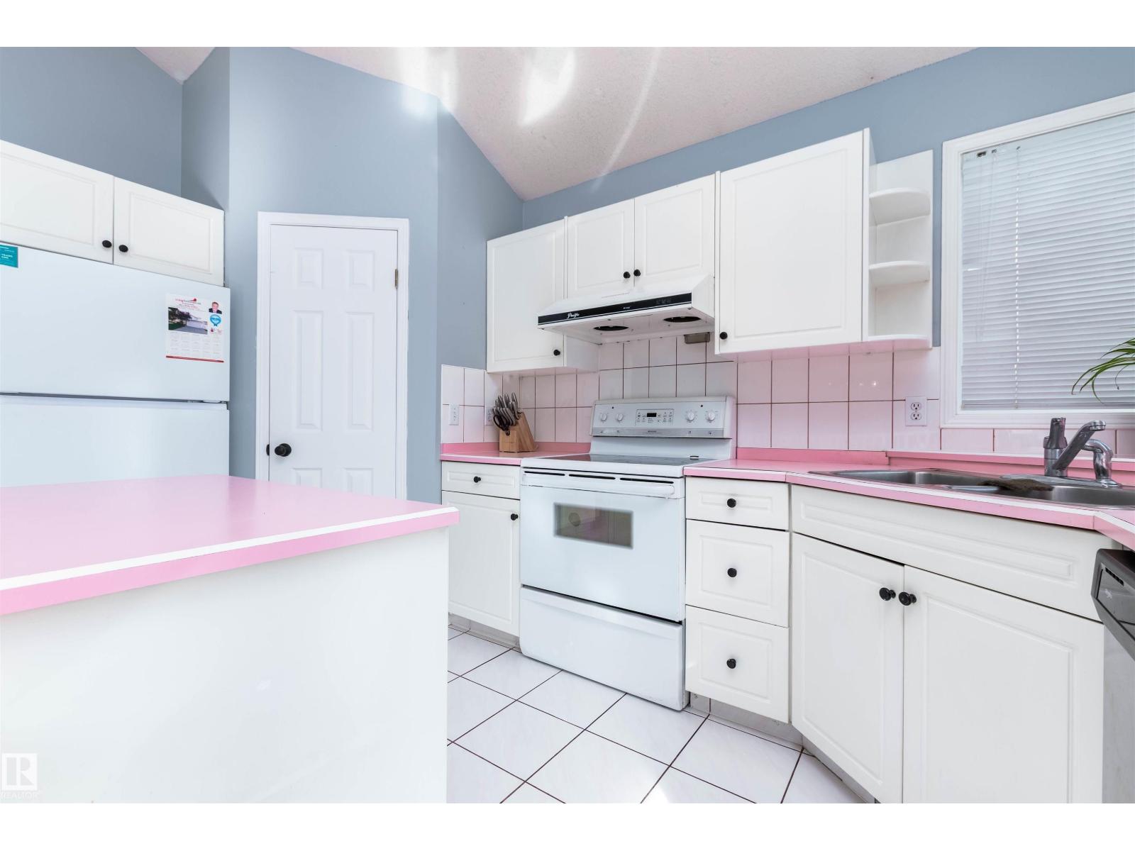 15707 67 St Nw, Edmonton, Alberta  T5Z 3A3 - Photo 12 - E4478997