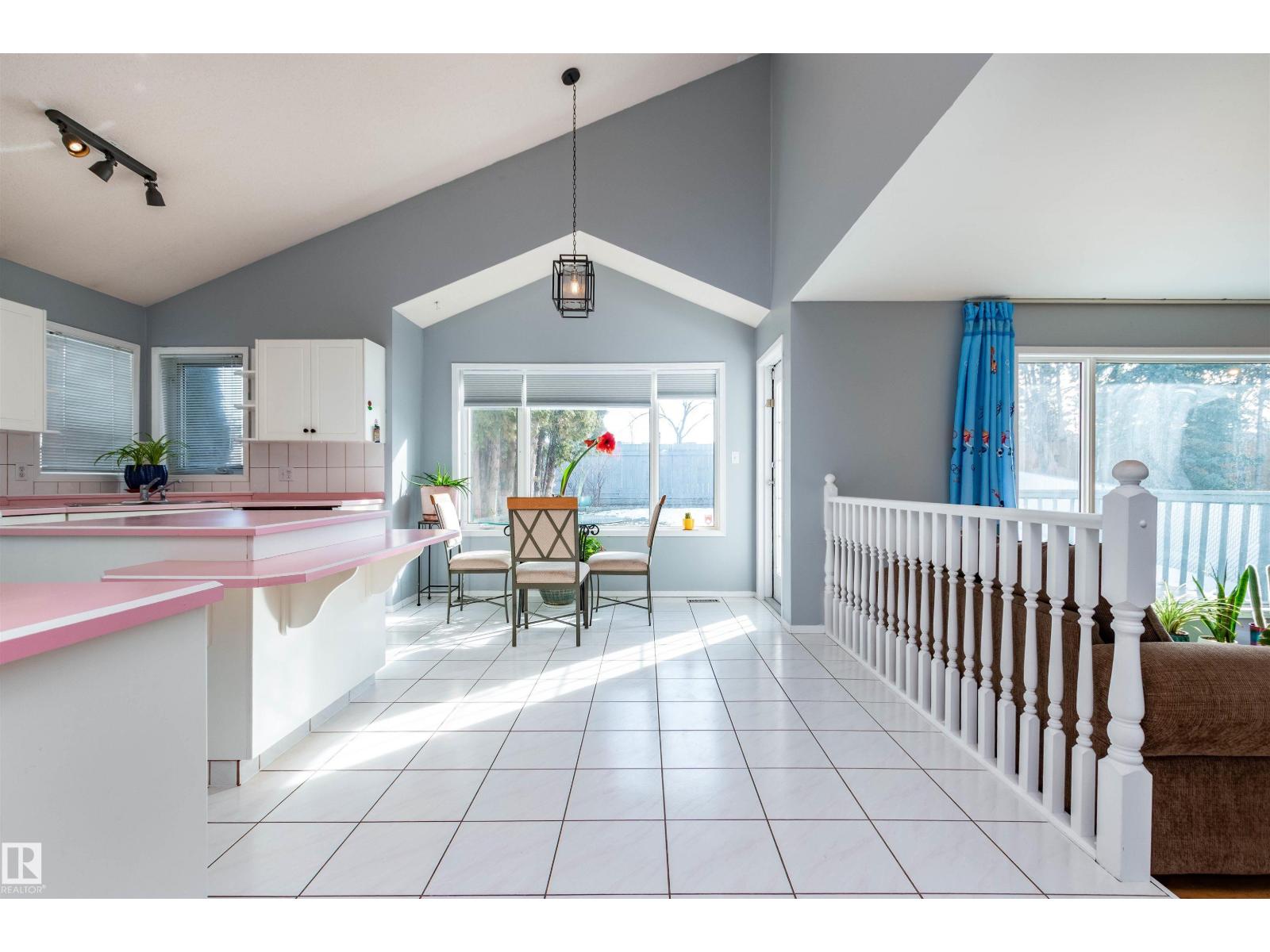 15707 67 St Nw, Edmonton, Alberta  T5Z 3A3 - Photo 9 - E4478997