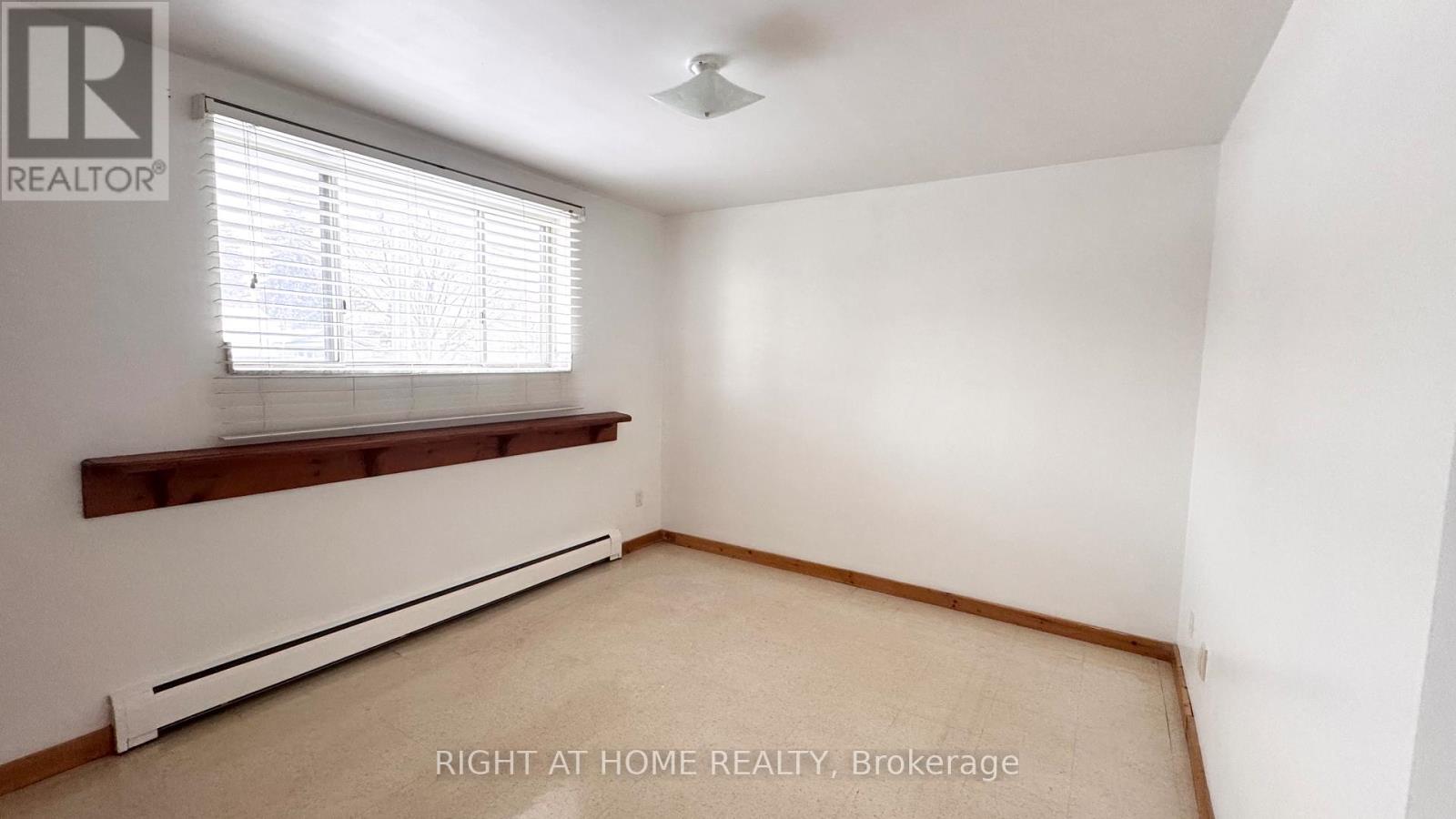 201 - 11 Devitt Avenue S, Waterloo, Ontario  N2J 1Y6 - Photo 6 - X12920550