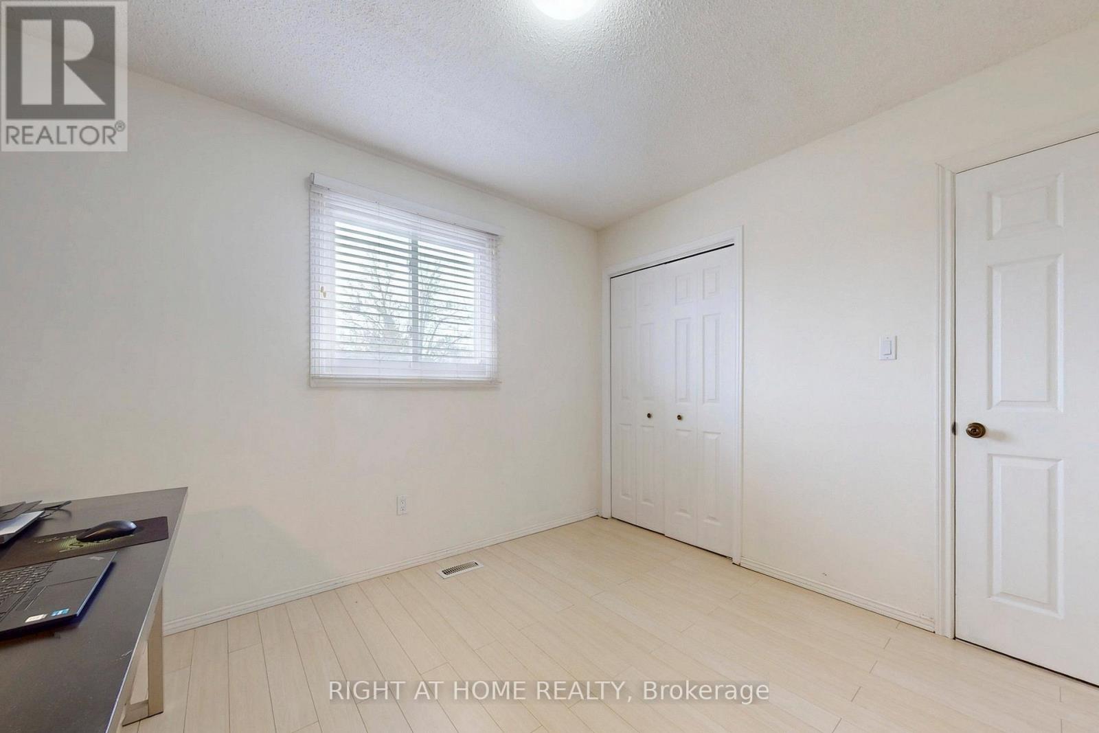 62 Como Place, Hamilton, Ontario  L9B 1Y4 - Photo 30 - X12920570