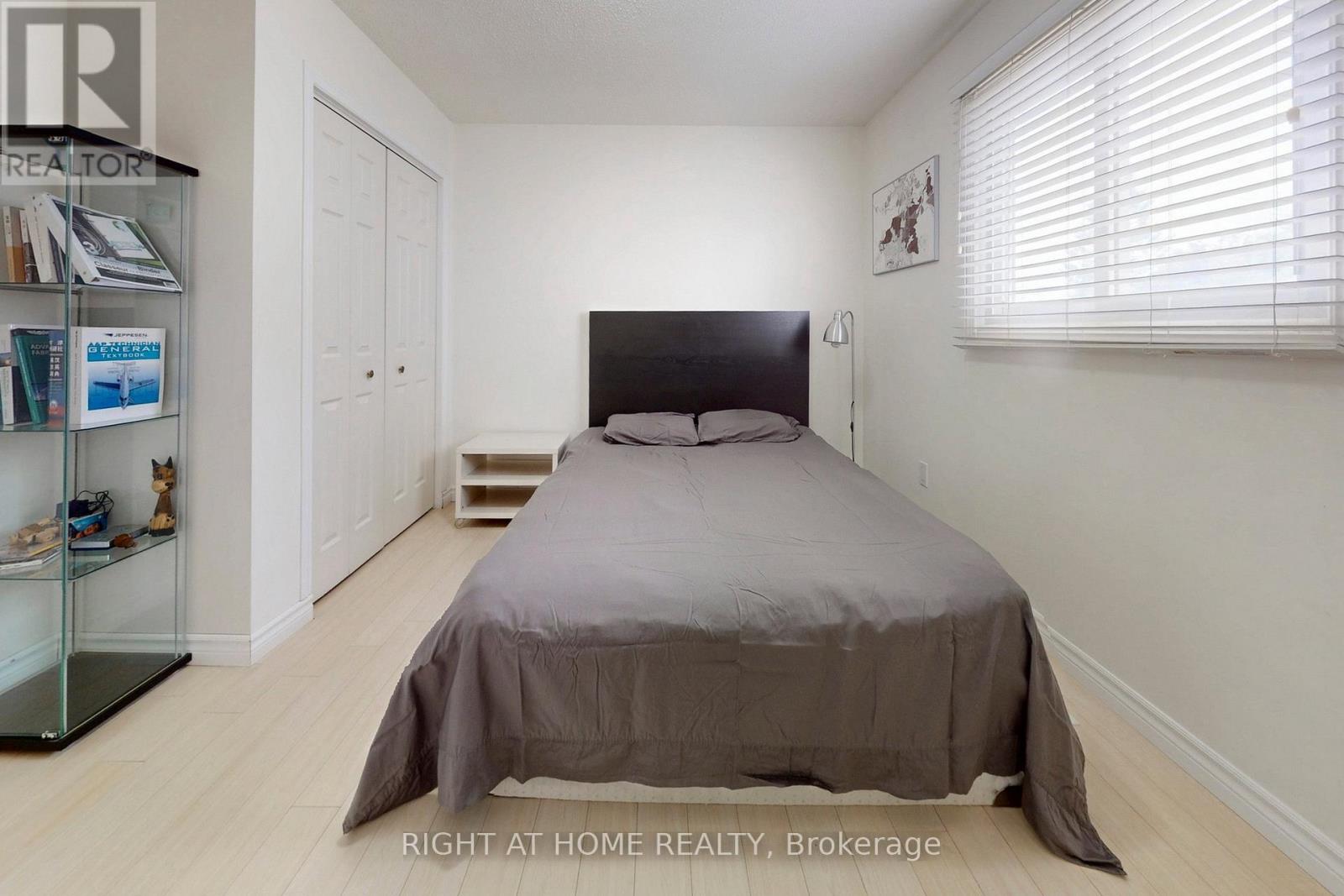 62 Como Place, Hamilton, Ontario  L9B 1Y4 - Photo 34 - X12920570