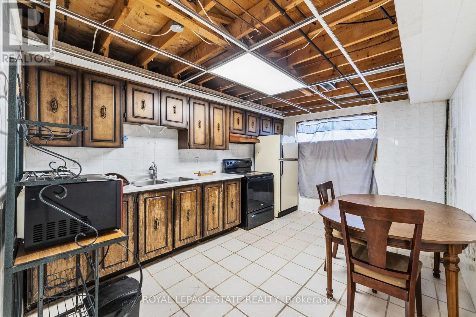 222 Greencedar Drive, Hamilton, Ontario  L9C 6W6 - Photo 26 - X12920590