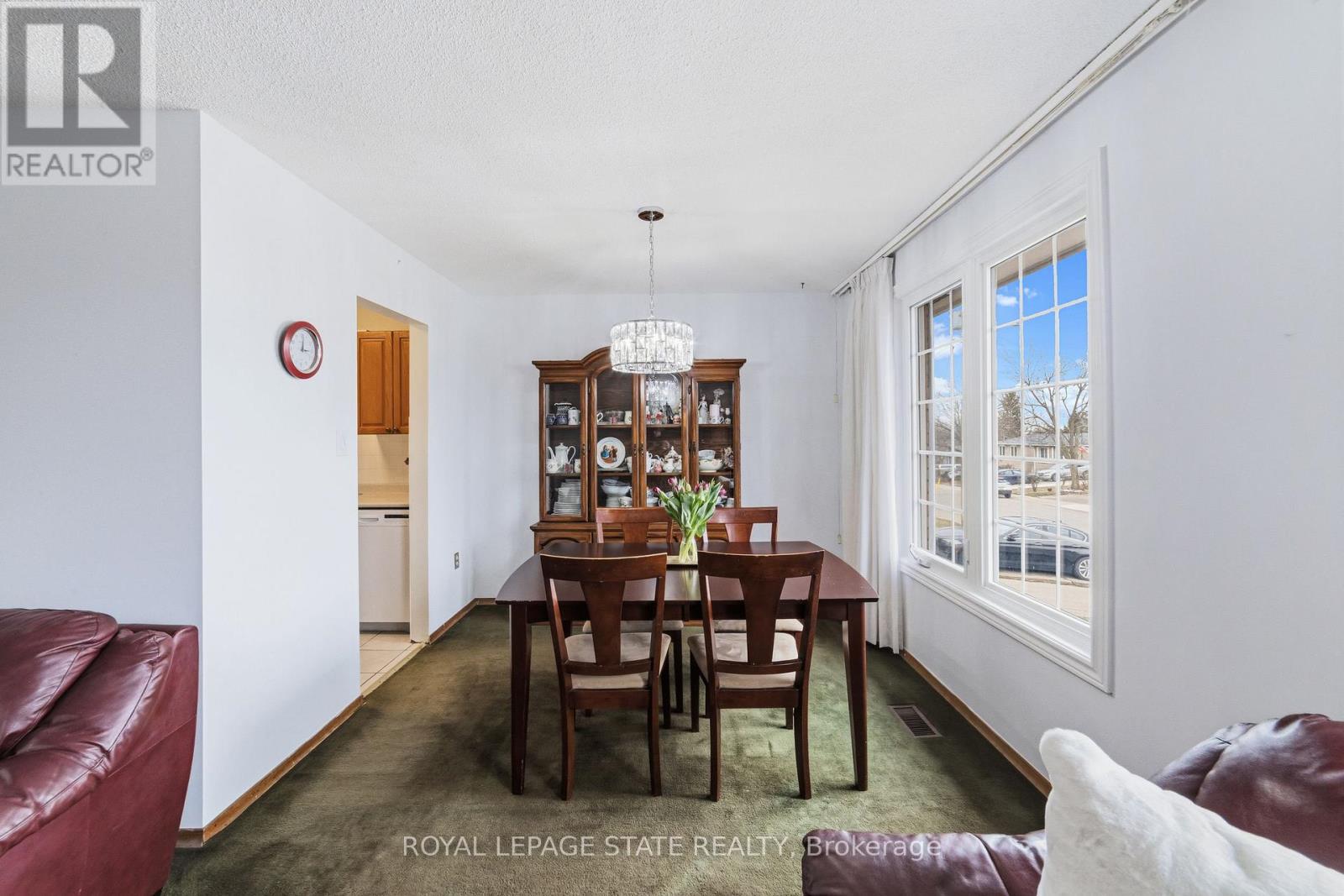 222 Greencedar Drive, Hamilton, Ontario  L9C 6W6 - Photo 8 - X12920590