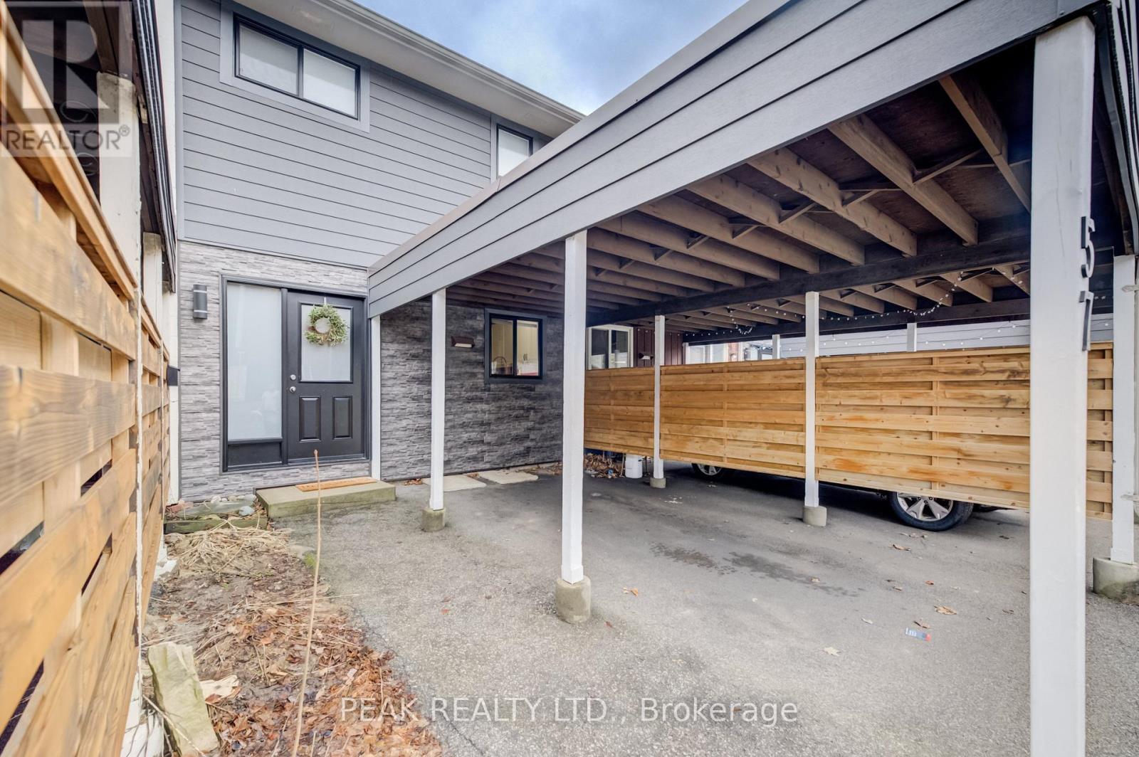 57 - 135 Chalmers Street S, Cambridge, Ontario  N1R 6M2 - Photo 2 - X12920616