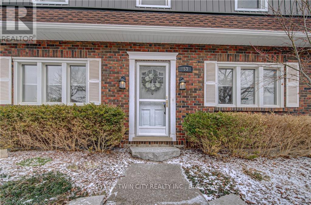 53 Lincoln Avenue, Cambridge, Ontario  N1R 4W6 - Photo 3 - X12920704