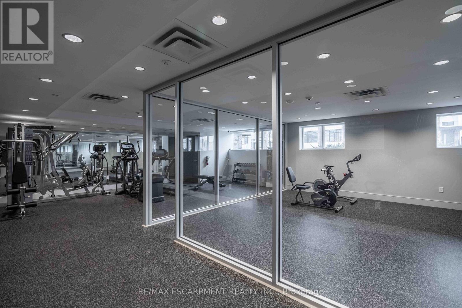 504 - 16 Markle Crescent, Hamilton, Ontario  L9G 0H4 - Photo 26 - X12920718