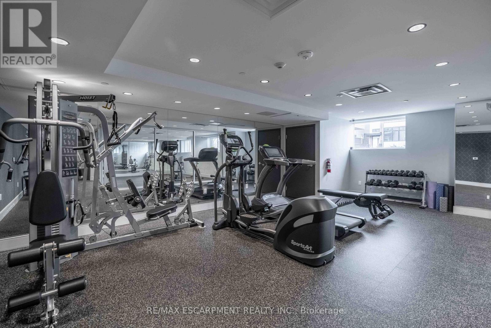 504 - 16 Markle Crescent, Hamilton, Ontario  L9G 0H4 - Photo 27 - X12920718