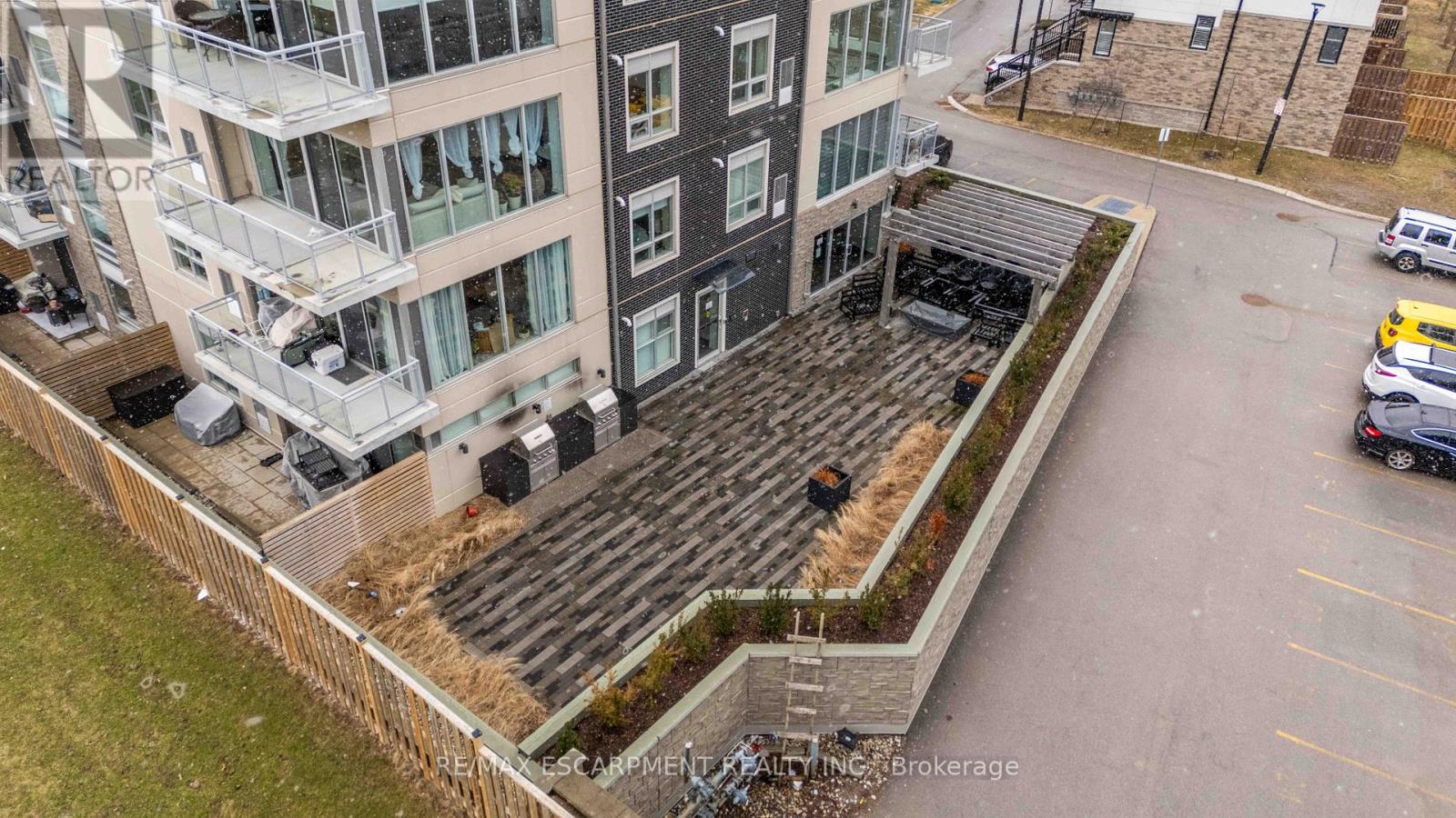 504 - 16 Markle Crescent, Hamilton, Ontario  L9G 0H4 - Photo 35 - X12920718