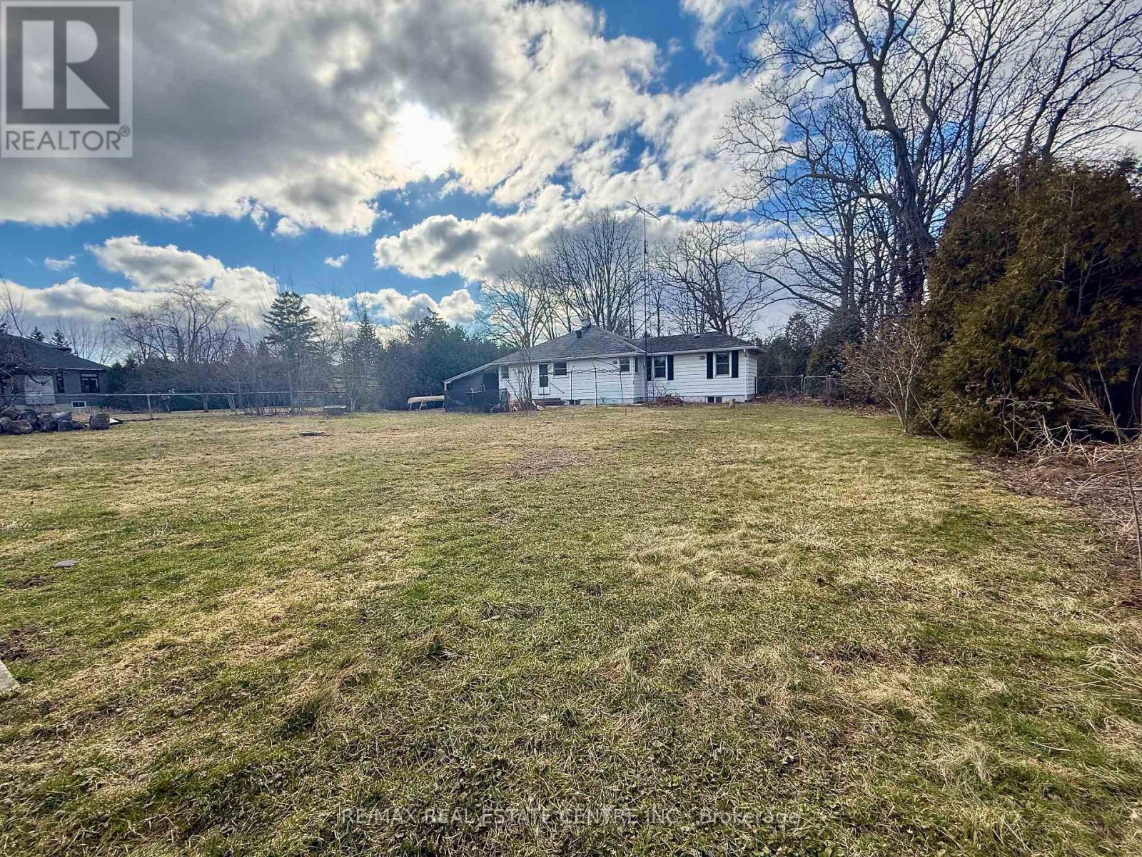 879 WEST 5TH STREET, Hamilton, Ontario