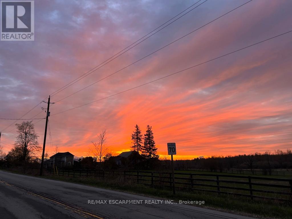 1112 Safari Road, Hamilton, Ontario  L8B 1A4 - Photo 46 - X12920762