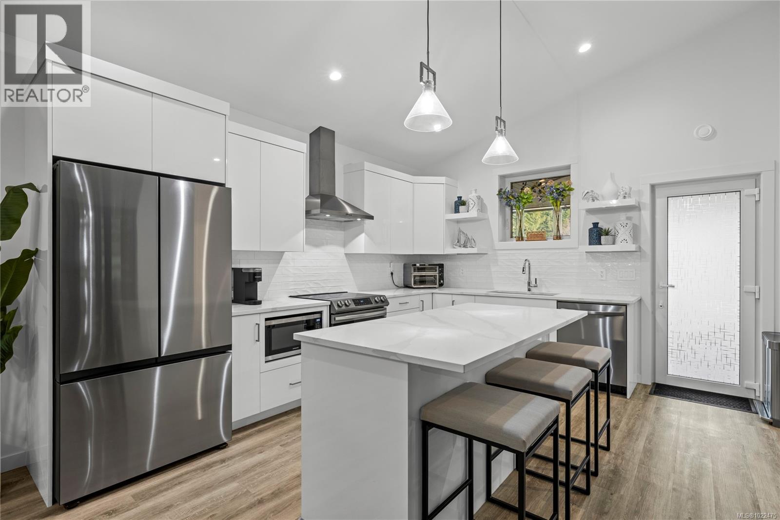 9 3025 Royston Rd, Cumberland, British Columbia  V0R 1S0 - Photo 5 - 1022475