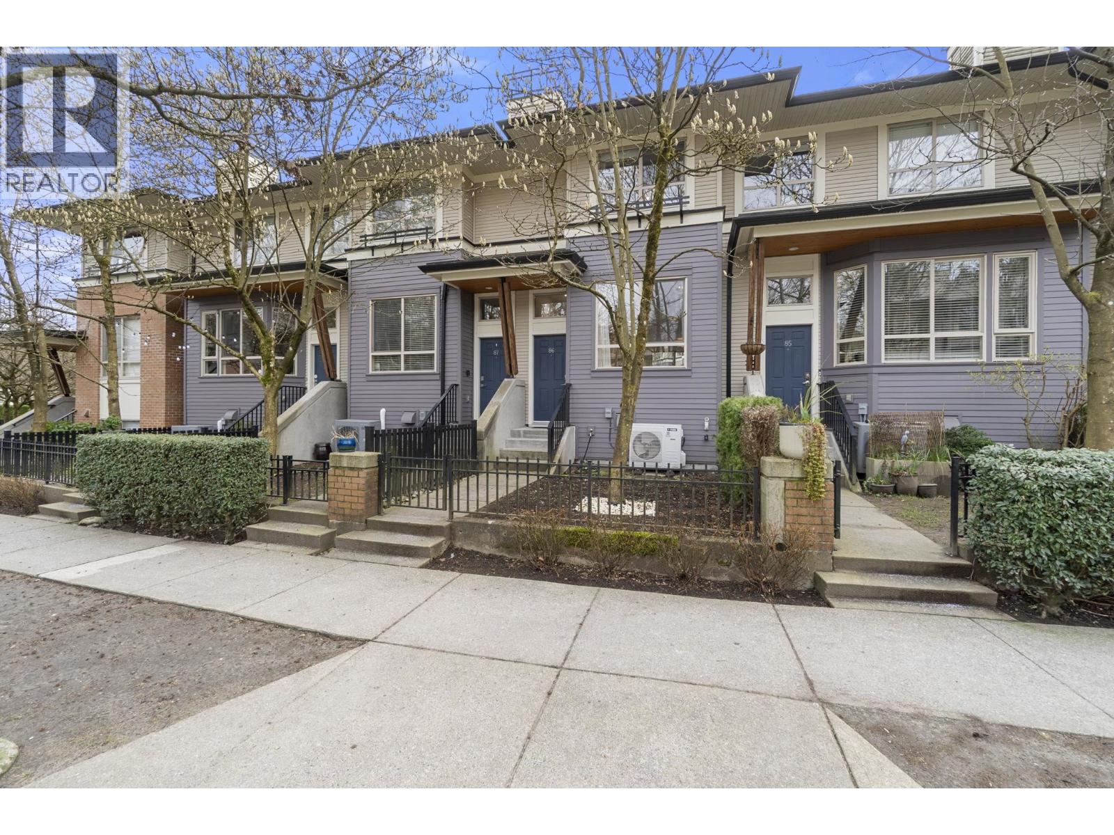 86 100 Klahanie Drive, Port Moody, British Columbia V3H 5K3 - Photo 4 - R3102025