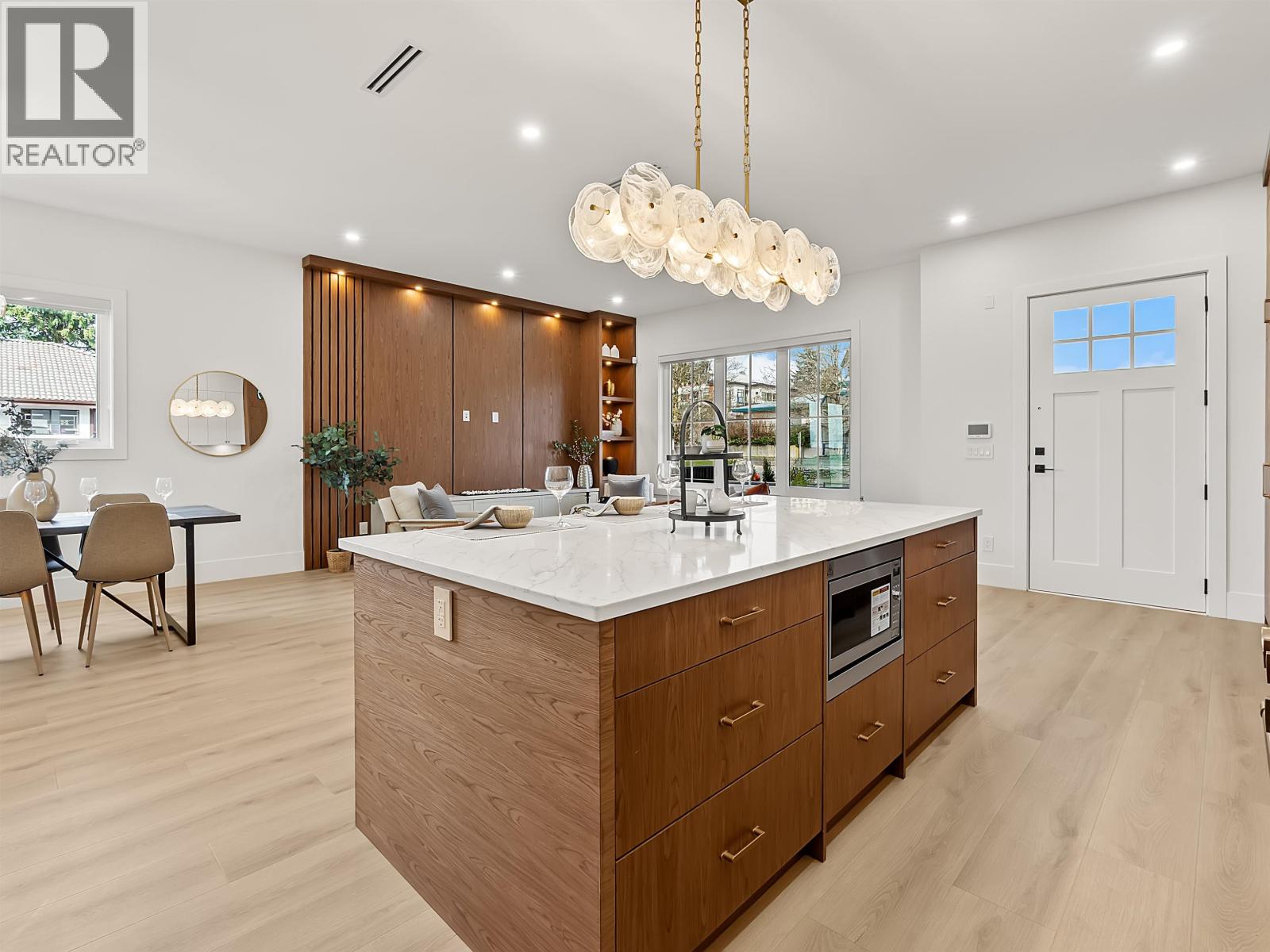 1 4432 Irmin Street, Burnaby, British Columbia V5J 1X7 - Photo 11 - R3103179