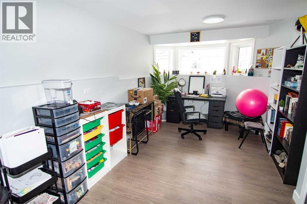 318 Strathford Crescent, Strathmore, Alberta  T1P 1N9 - Photo 33 - A2291394