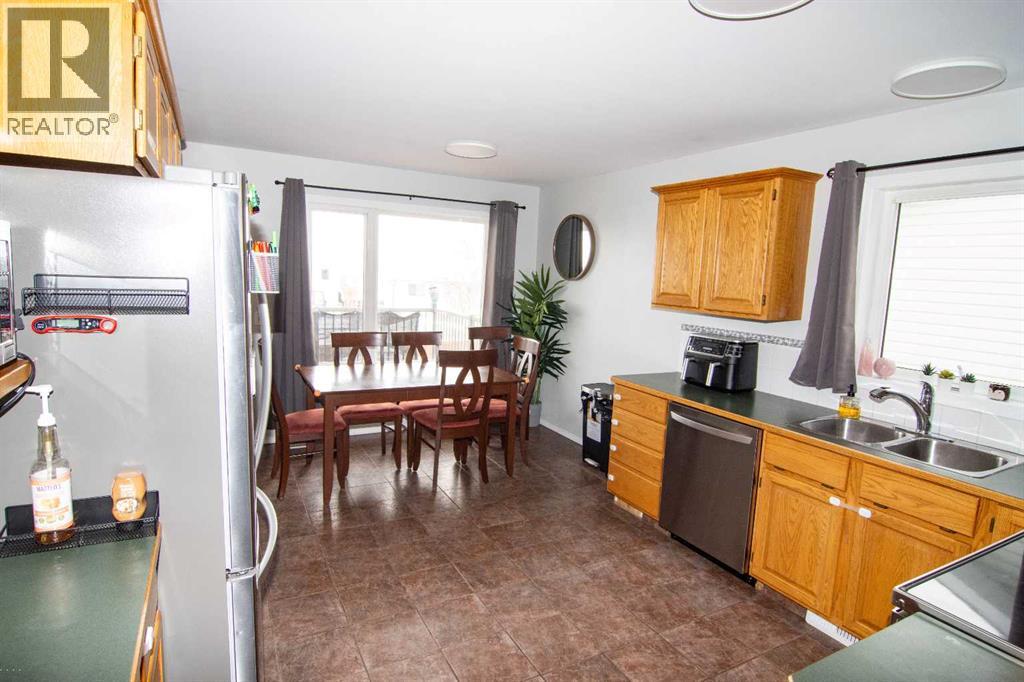 318 Strathford Crescent, Strathmore, Alberta  T1P 1N9 - Photo 18 - A2291394