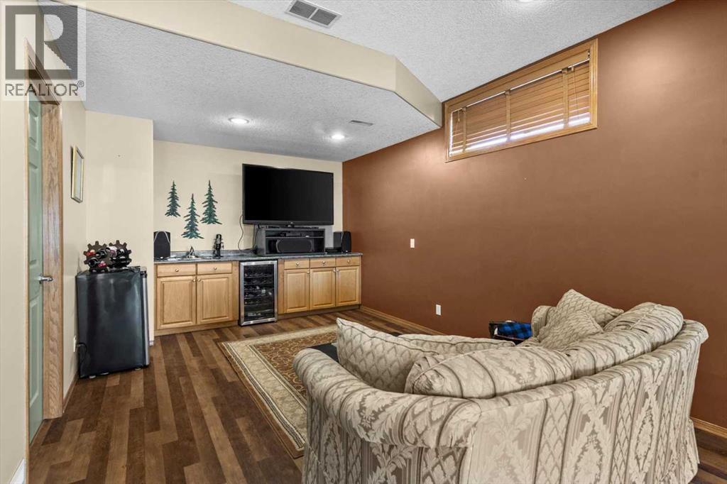 122 West Terrace Place, Cochrane, Alberta  T4C 1S2 - Photo 33 - A2295833