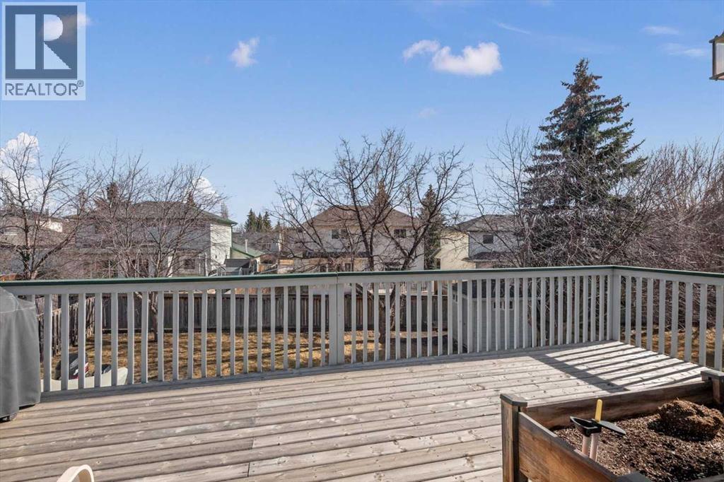 122 West Terrace Place, Cochrane, Alberta  T4C 1S2 - Photo 10 - A2295833