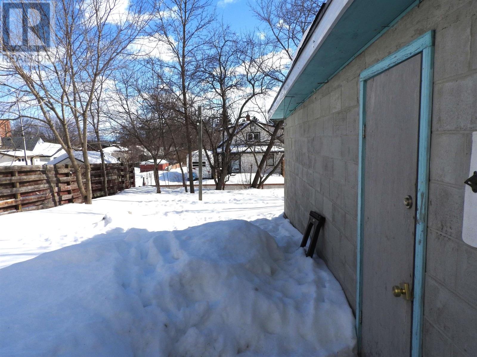 286 Leslie Ave, Thunder Bay, Ontario  P7A 1W6 - Photo 30 - TB2600477