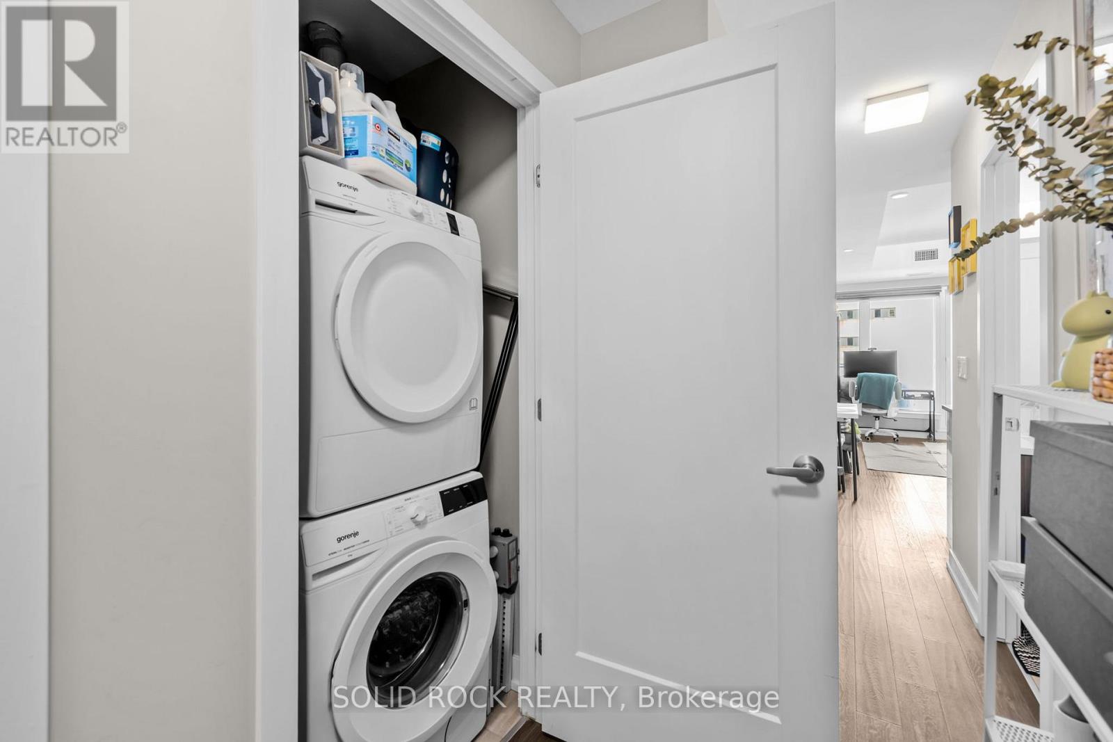 201 - 530 De Mazenod Avenue, Ottawa, Ontario  K1S 5W8 - Photo 15 - X12920854