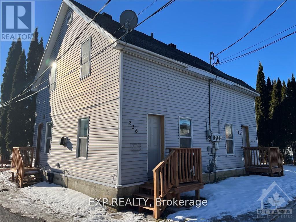 226 FIRST STREET W, Cornwall, Ontario
