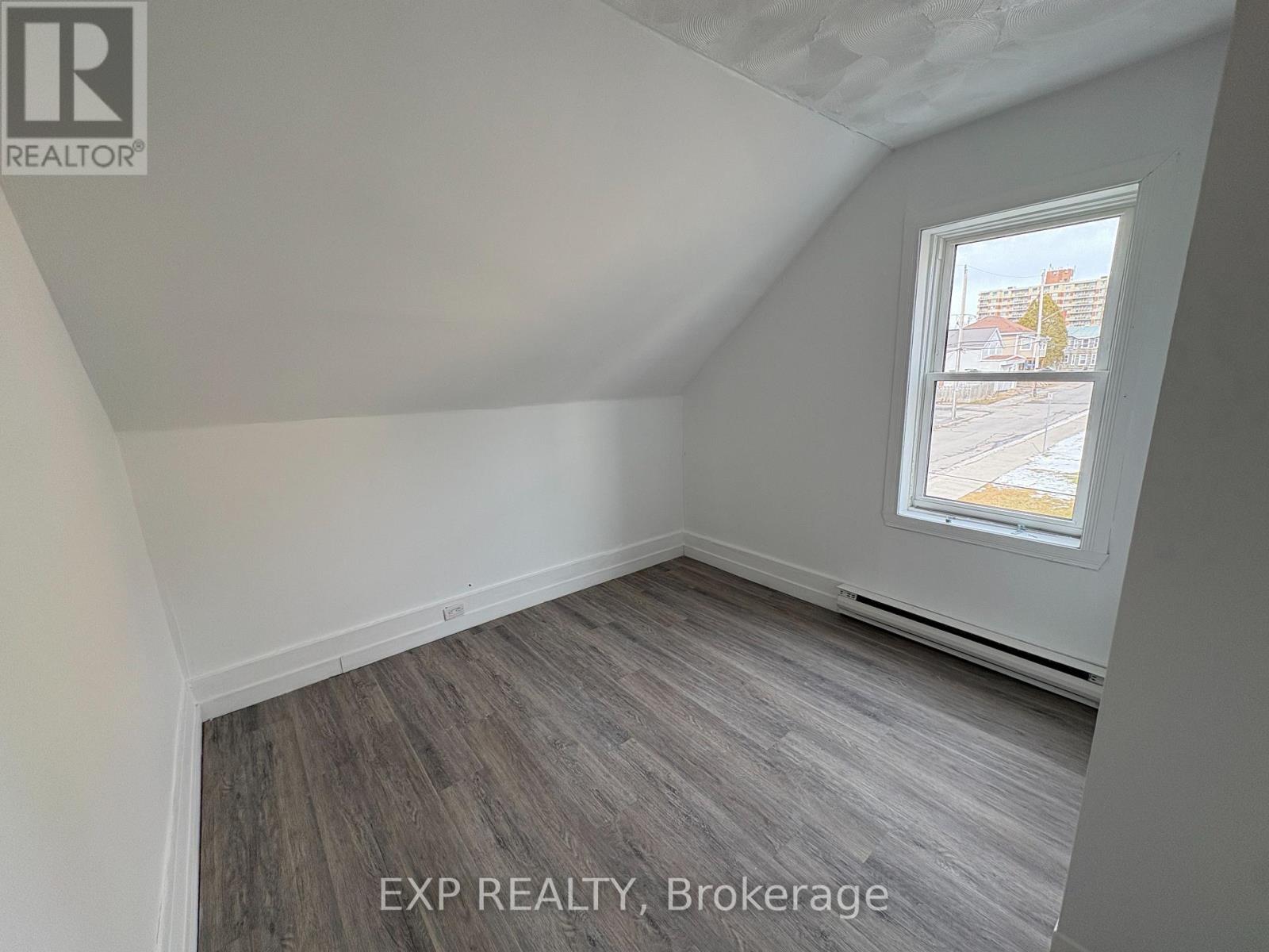 226 First Street W, Cornwall, Ontario  K6J 5T2 - Photo 8 - X12920874