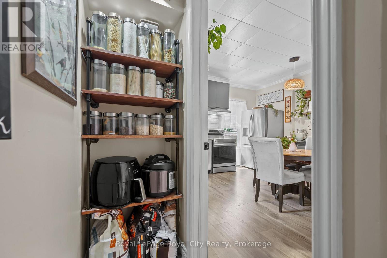 137 Perth Street, Stratford, Ontario  N5A 3Y1 - Photo 27 - X12917938