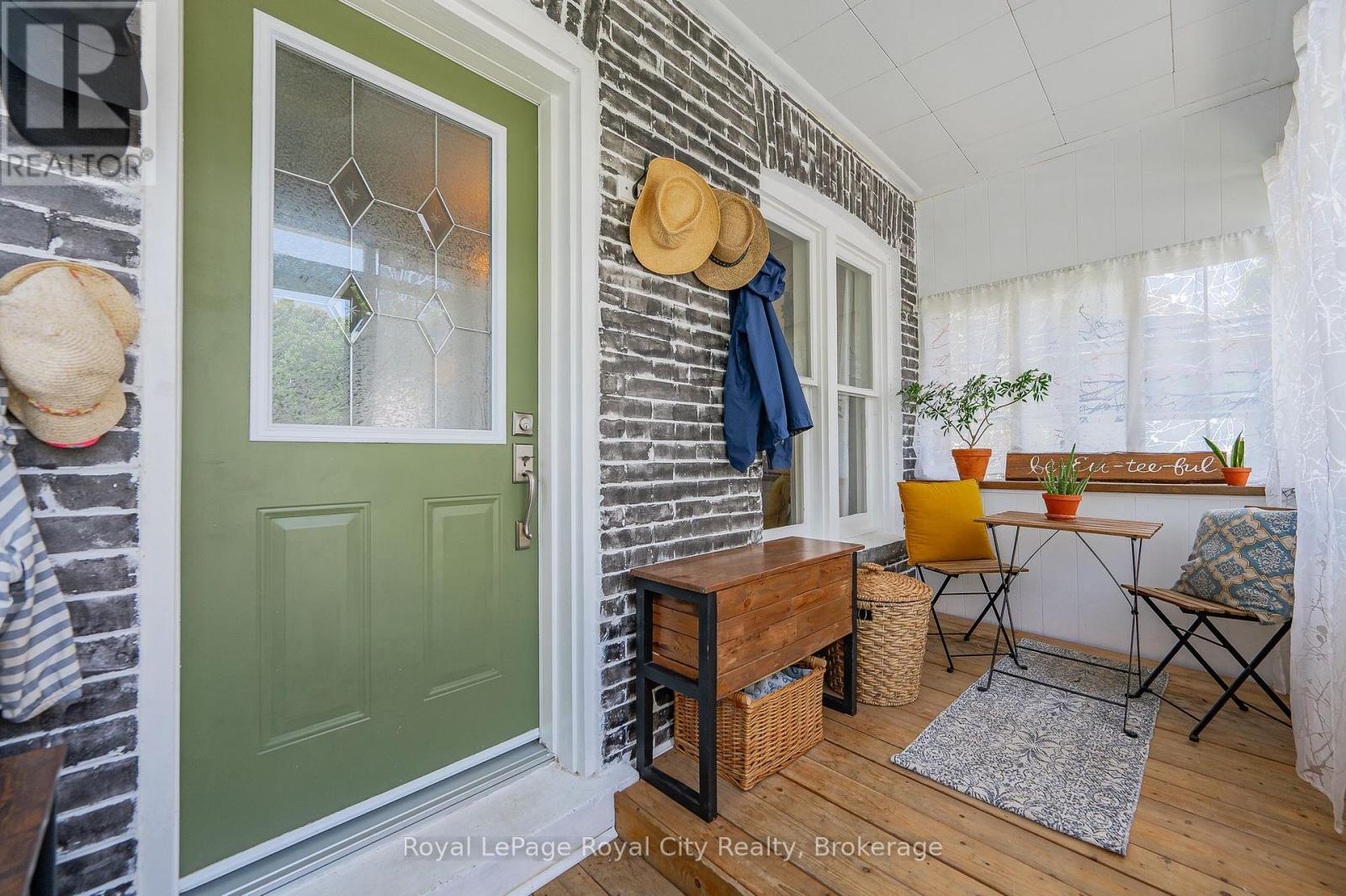 137 Perth Street, Stratford, Ontario  N5A 3Y1 - Photo 6 - X12917938