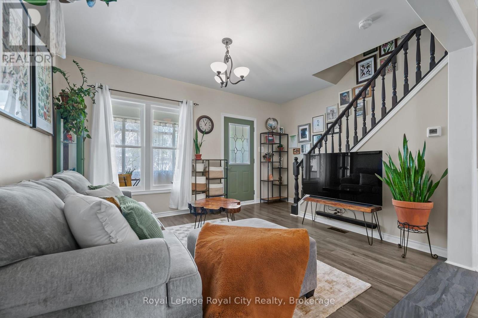 137 Perth Street, Stratford, Ontario  N5A 3Y1 - Photo 9 - X12917938