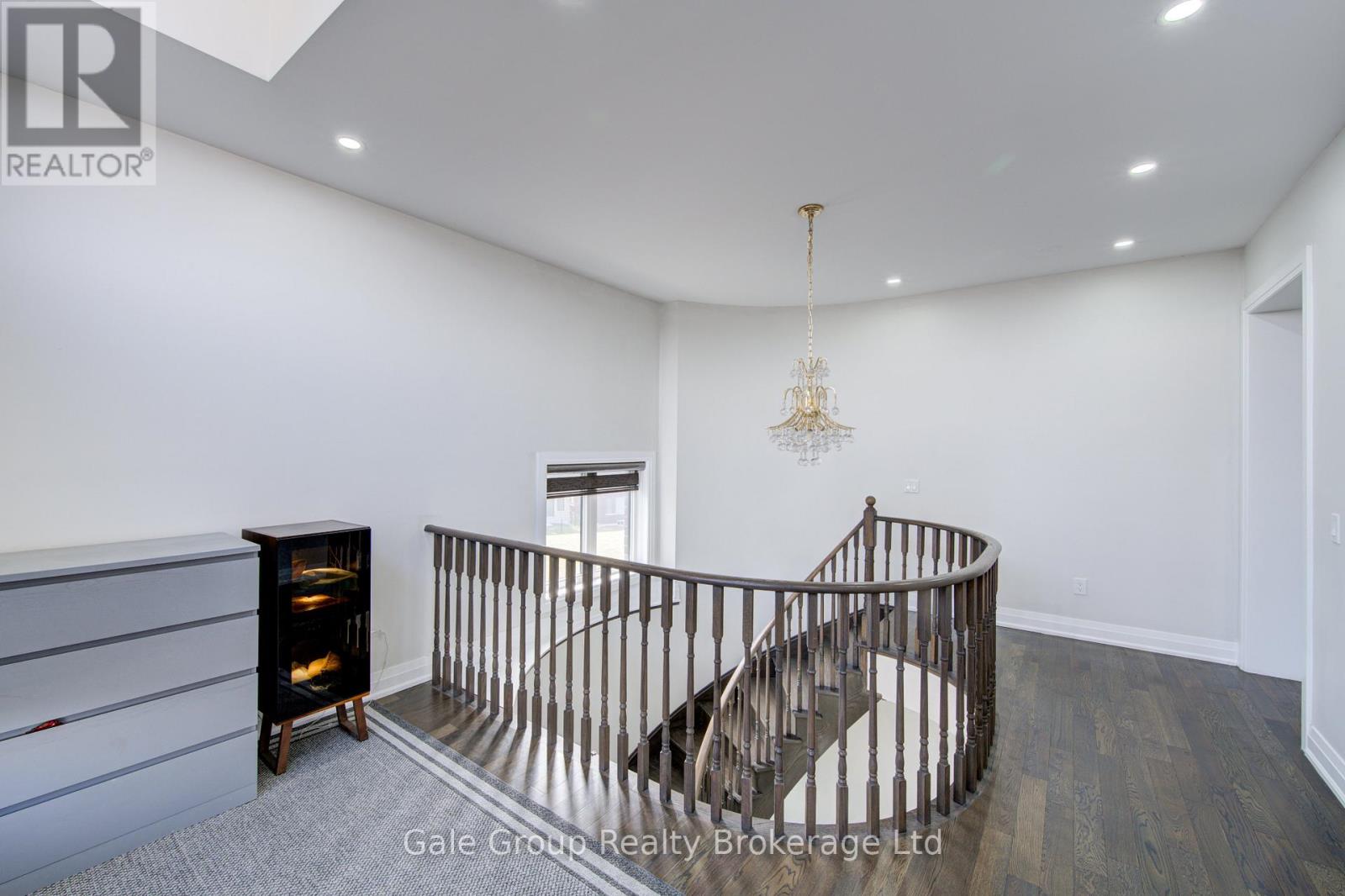 125 Prince Charles Crescent, Woodstock, Ontario  N4T 0N1 - Photo 11 - X12920806