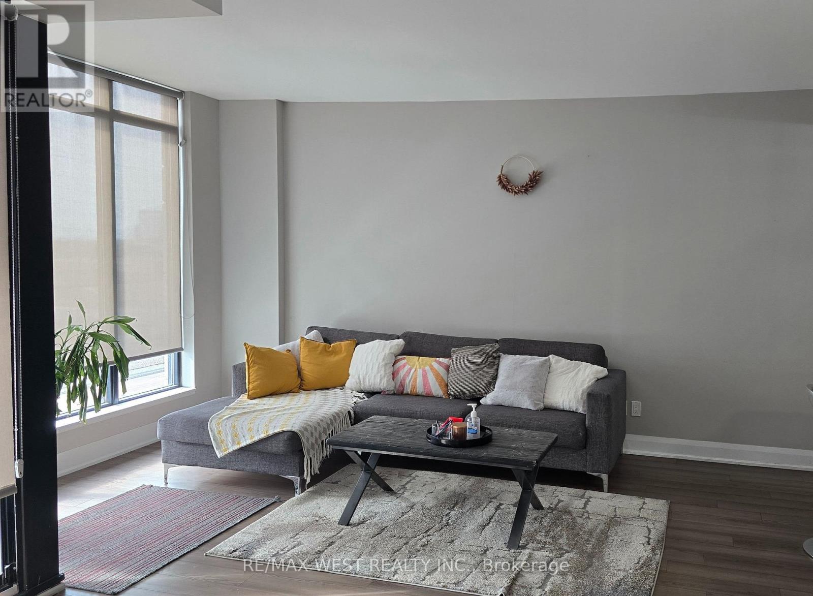 309 - 2900 Highway 7 Road, Vaughan, Ontario  L4K 0G3 - Photo 6 - N12912520