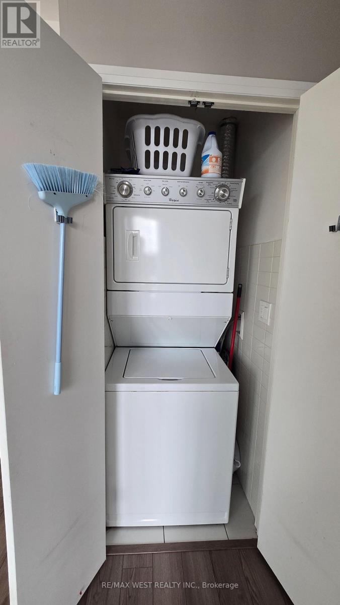 309 - 2900 Highway 7 Road, Vaughan, Ontario  L4K 0G3 - Photo 12 - N12912520