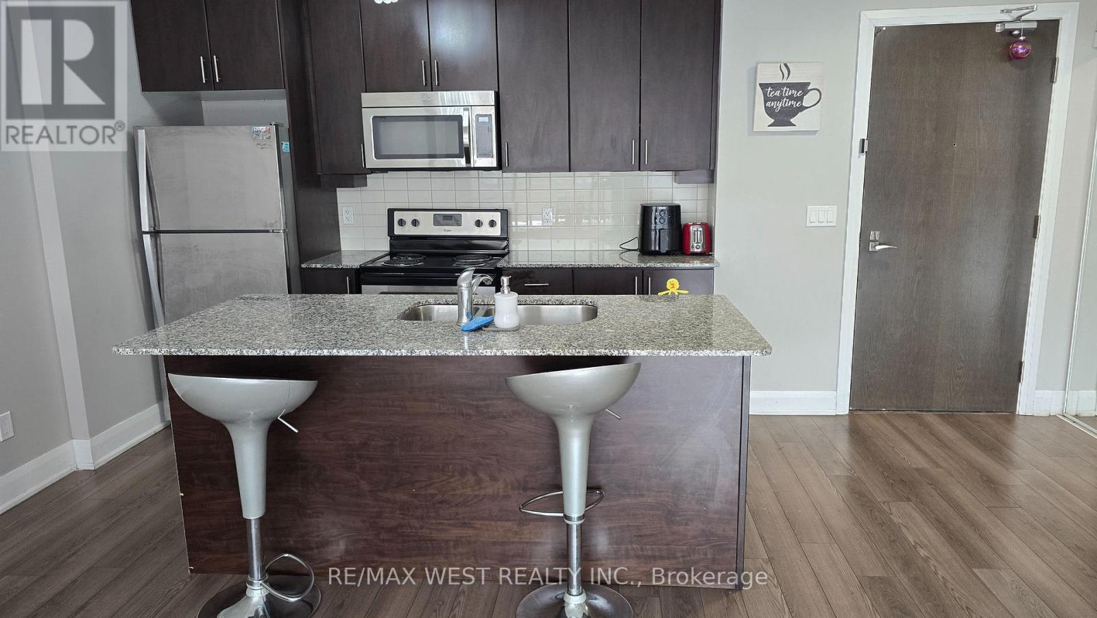 309 - 2900 Highway 7 Road, Vaughan, Ontario  L4K 0G3 - Photo 4 - N12912520