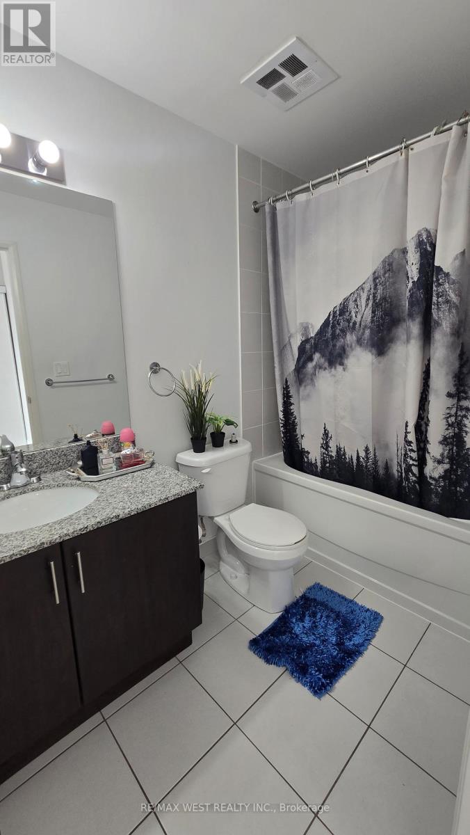 309 - 2900 Highway 7 Road, Vaughan, Ontario  L4K 0G3 - Photo 9 - N12912520