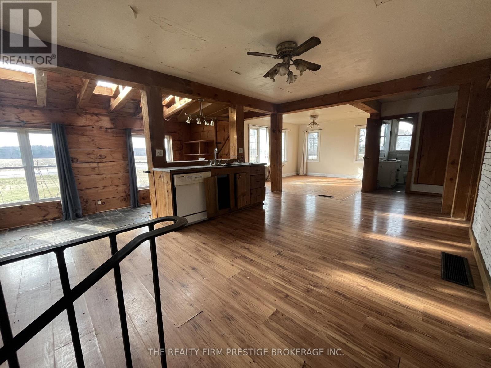 23104 Johnston Line, West Elgin, Ontario  N0L 2C0 - Photo 6 - X12911450